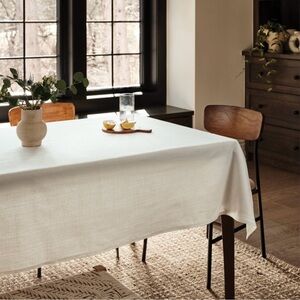 Threshold White Lenin 120x60 Rectangular Tablecloth